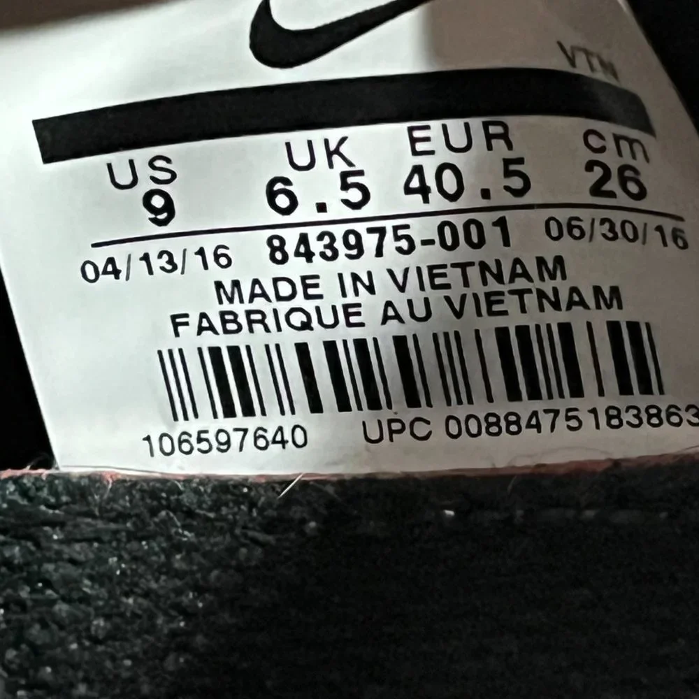 Nike Air Zoom Strong Black‎ Athletic Women's Shoes